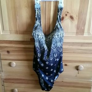 Aztec one piece NWOT